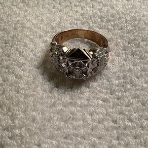 Vintage 10K Gold / Diamond Men’s Masonic Double-Headed Eagle 32nd Degree Ring
